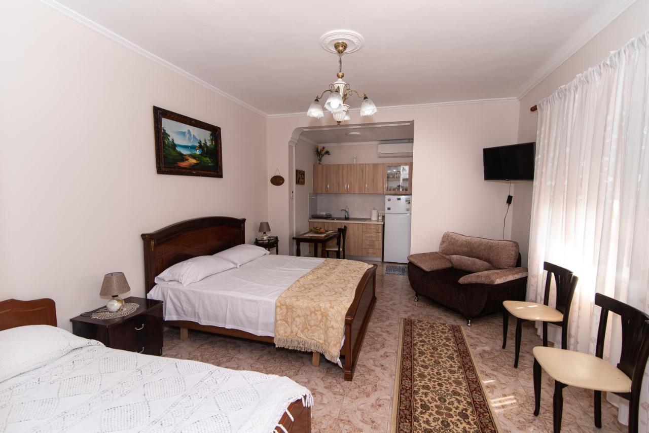 Erla'S Apartment Tiranë Luaran gambar