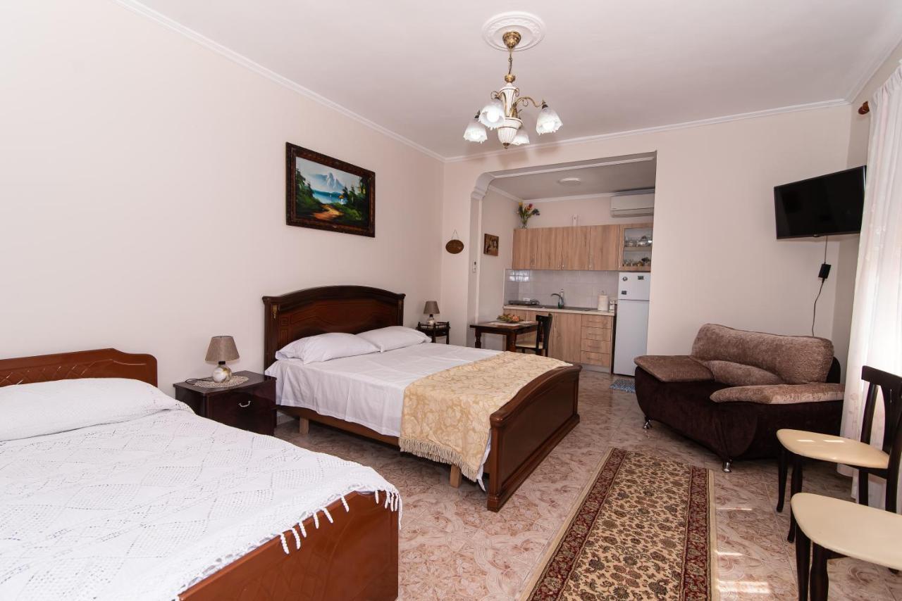 Erla'S Apartment Tiranë Luaran gambar